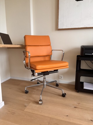 Premium Eames EA217 bureaustoel in tan leather, Tan leather